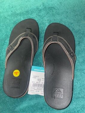 Reef  Lux Cushioned Flip Flops